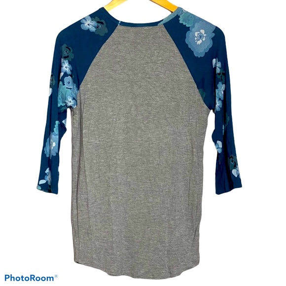 SUPER soft LulaRoe Randy Tee with florals NWOT size XS - Picture 5 of 6